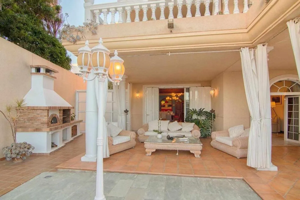 Apartamento Villa La Concha Beachfront Heated Pool Playa Honda  España