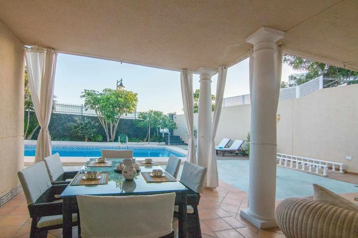 Villa La Concha Beachfront Heated Pool Playa Honda